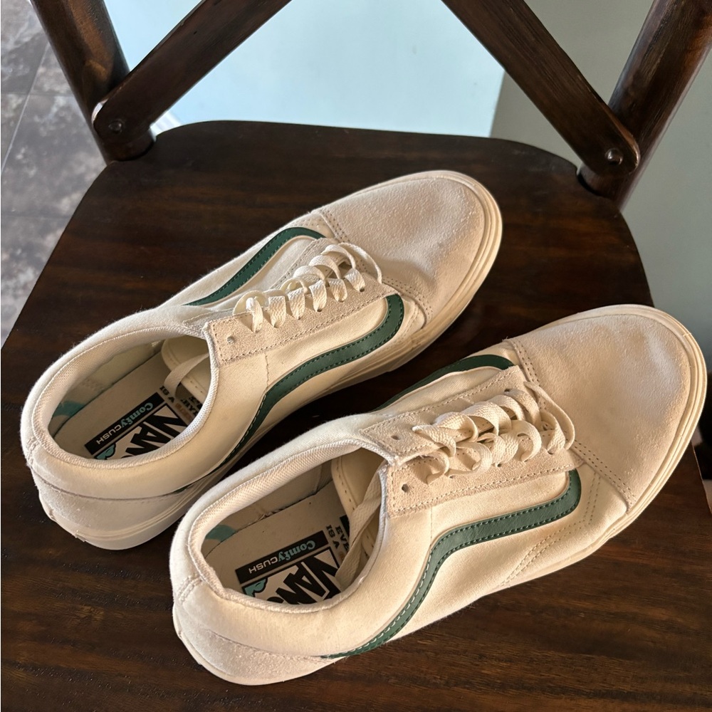Vans Men's white and Green Sneakers
